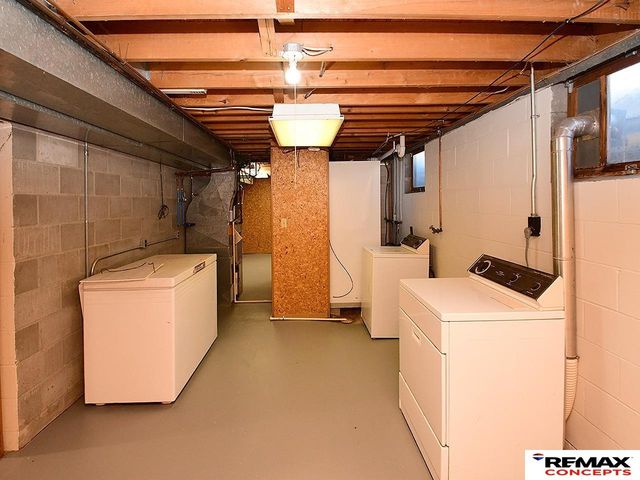 7040 Seward Avenue, Lincoln, NE 68507