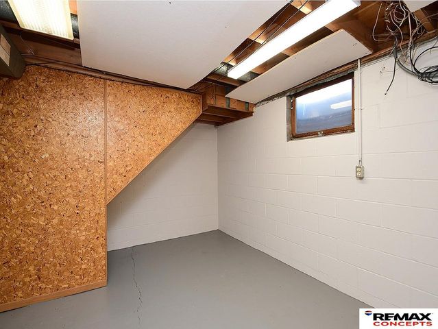 7040 Seward Avenue, Lincoln, NE 68507