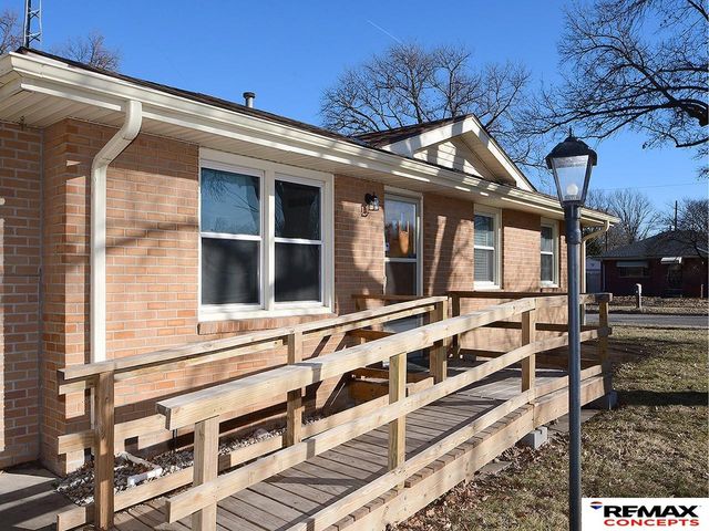 7040 Seward Avenue, Lincoln, NE 68507