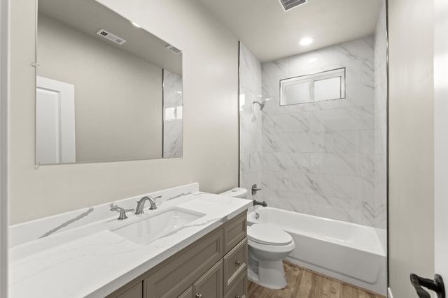 3736 Knightlinger St, Sacramento, CA 95838