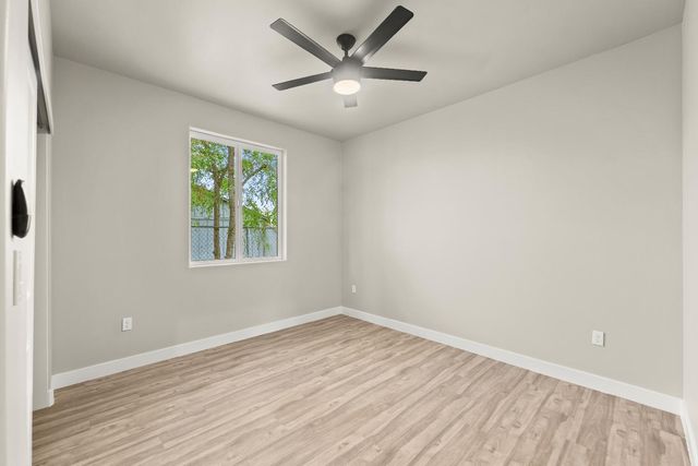 3736 Knightlinger St, Sacramento, CA 95838