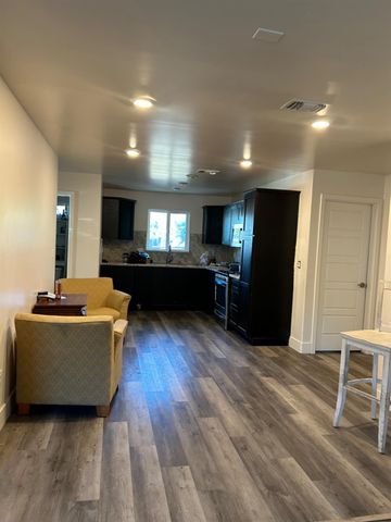 3736 Knightlinger St, Sacramento, CA 95838