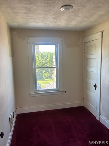 2229 Whitney Avenue, Niagara Falls, NY 14301