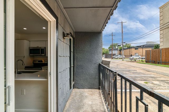 2722 Throckmorton Street 108, Dallas, TX 75219