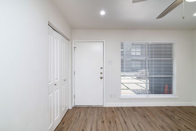 2722 Throckmorton Street 108, Dallas, TX 75219