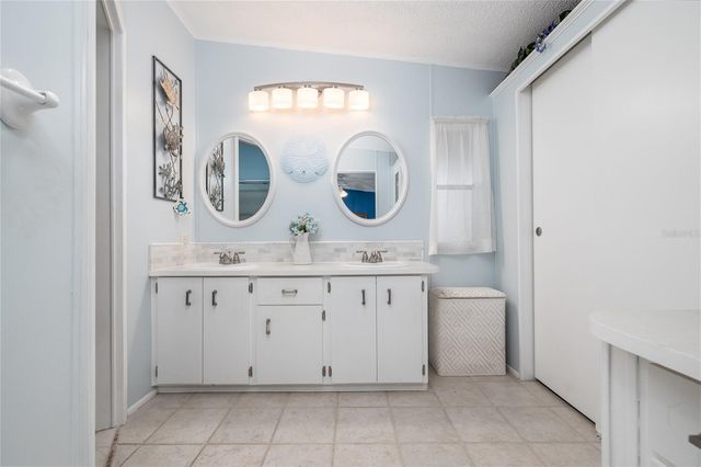 501 TOPSIDE CIRCLE, Edgewater, FL 32141