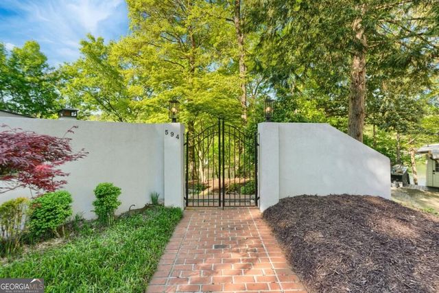 594 Hilltop Lane, Berkeley Lake, GA 30096