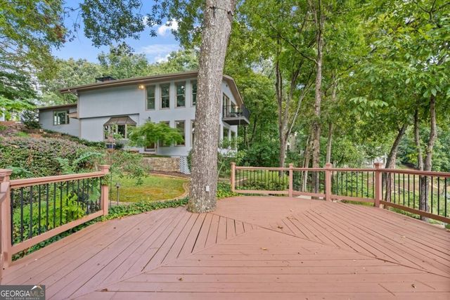 594 Hilltop Lane, Berkeley Lake, GA 30096