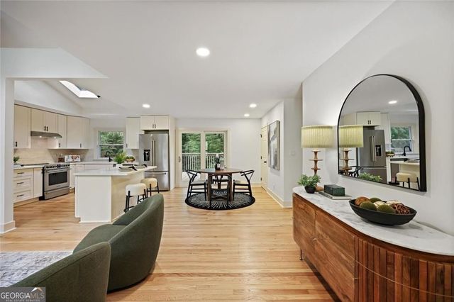 110 Bonnie Lane NE, Sandy Springs, GA 30328