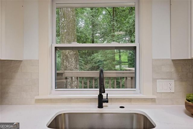 110 Bonnie Lane NE, Sandy Springs, GA 30328