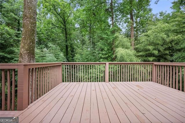 110 Bonnie Lane NE, Sandy Springs, GA 30328