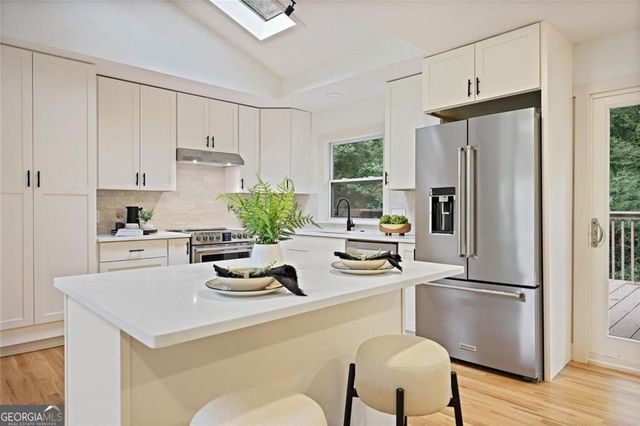 110 Bonnie Lane NE, Sandy Springs, GA 30328
