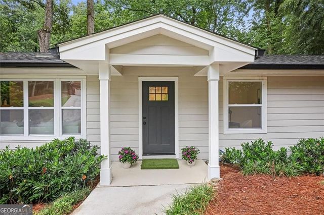 110 Bonnie Lane NE, Sandy Springs, GA 30328