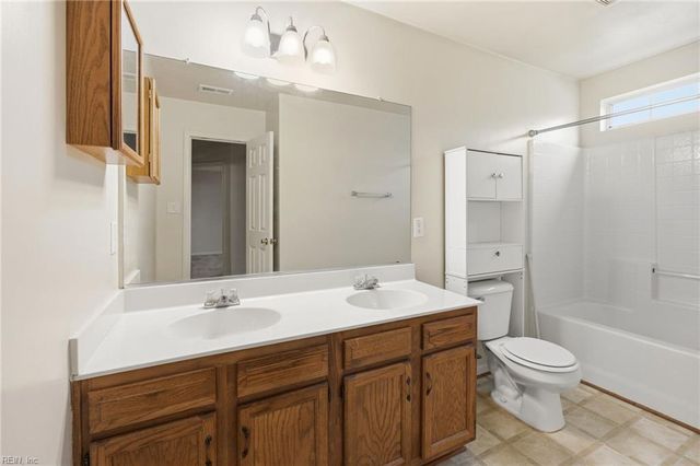 205 Linden Court, Yorktown, VA 23692