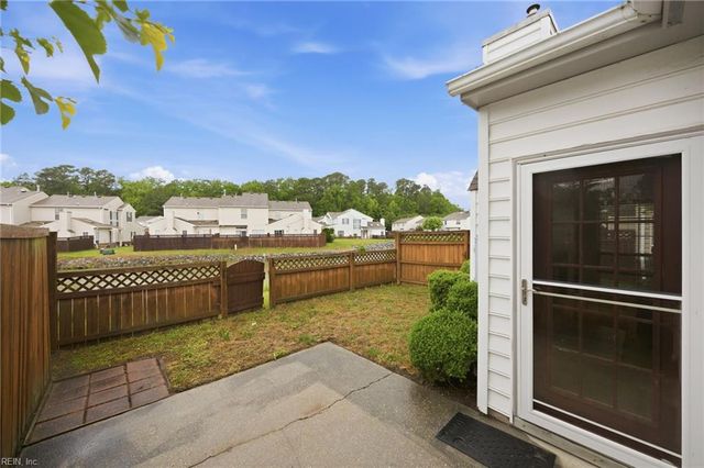 205 Linden Court, Yorktown, VA 23692