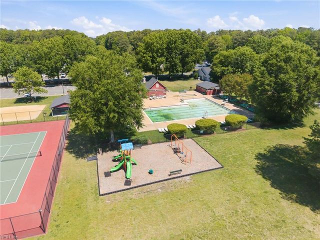 205 Linden Court, Yorktown, VA 23692