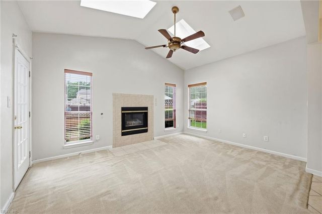 205 Linden Court, Yorktown, VA 23692