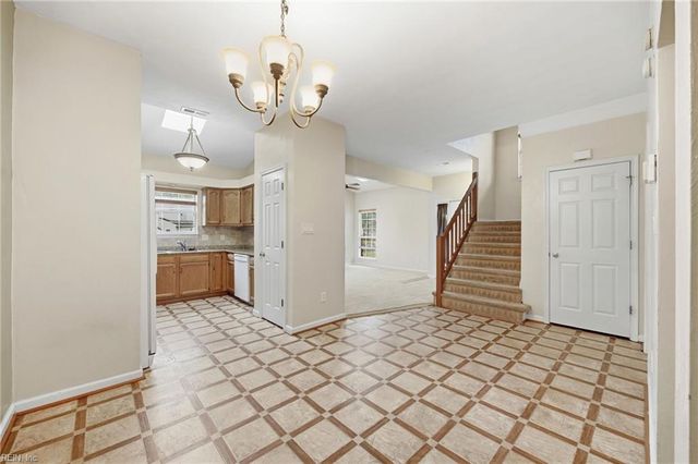 205 Linden Court, Yorktown, VA 23692