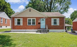 15 Saint James Court, Florissant, MO 63031