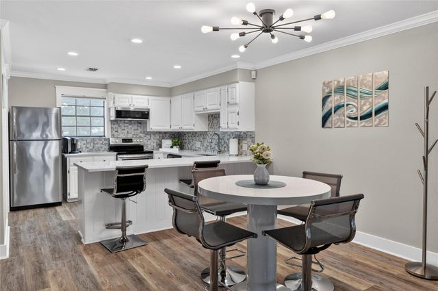 405 Short Circuit 5, Horseshoe Bay, TX 78657