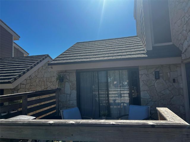 405 Short Circuit 5, Horseshoe Bay, TX 78657