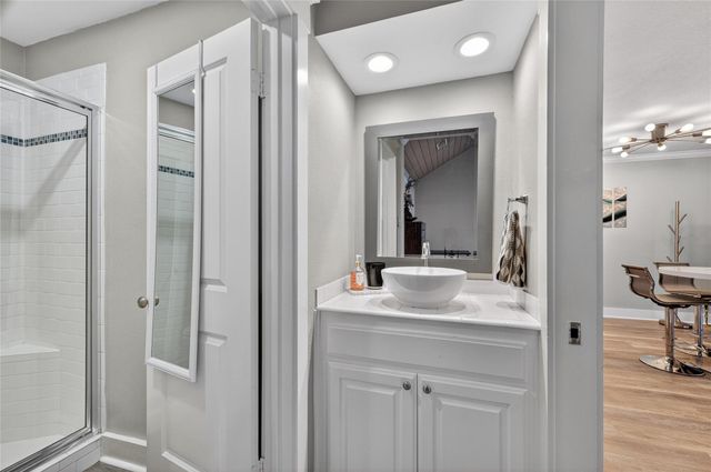 405 Short Circuit 5, Horseshoe Bay, TX 78657