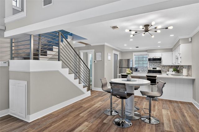 405 Short Circuit 5, Horseshoe Bay, TX 78657