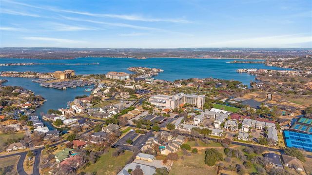 405 Short Circuit 5, Horseshoe Bay, TX 78657