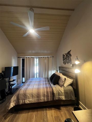 405 Short Circuit 5, Horseshoe Bay, TX 78657