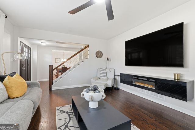 3255 Columbia Woods, Decatur, GA 30032