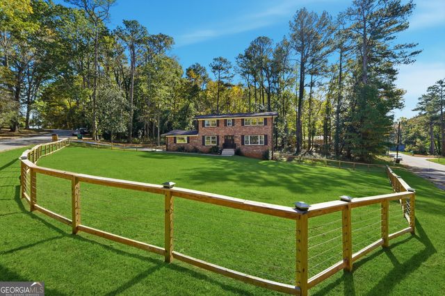 3255 Columbia Woods, Decatur, GA 30032