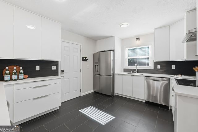 3255 Columbia Woods, Decatur, GA 30032