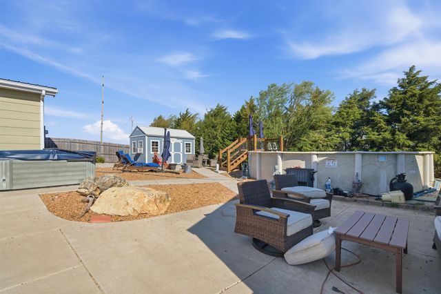 12026 N 39th St W, Sedgwick, KS 67135