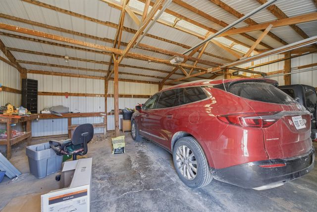 12026 N 39th St W, Sedgwick, KS 67135