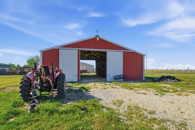 12026 N 39th St W, Sedgwick, KS 67135