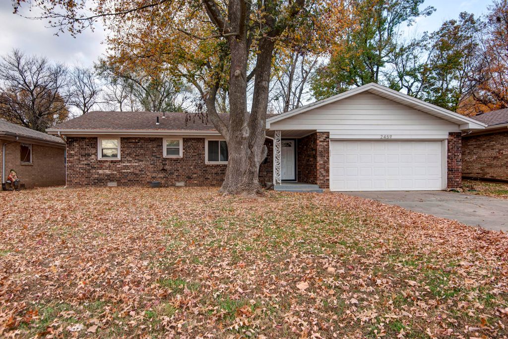 2459 S Clay Avenue, Springfield, MO 65807