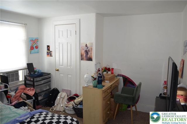 320 South 11th Street, Easton, PA 18042