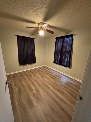 411 E Sloss Avenue, Defuniak Springs, FL 32433