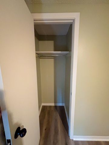 411 E Sloss Avenue, Defuniak Springs, FL 32433