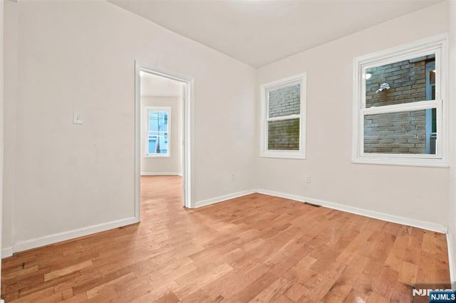 491 17th Street, Newark, NJ 07103