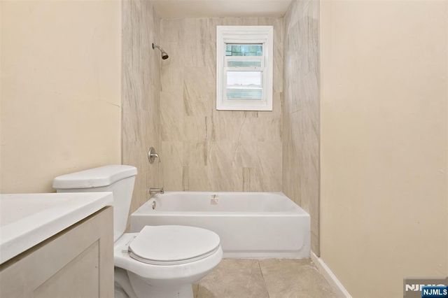 491 17th Street, Newark, NJ 07103