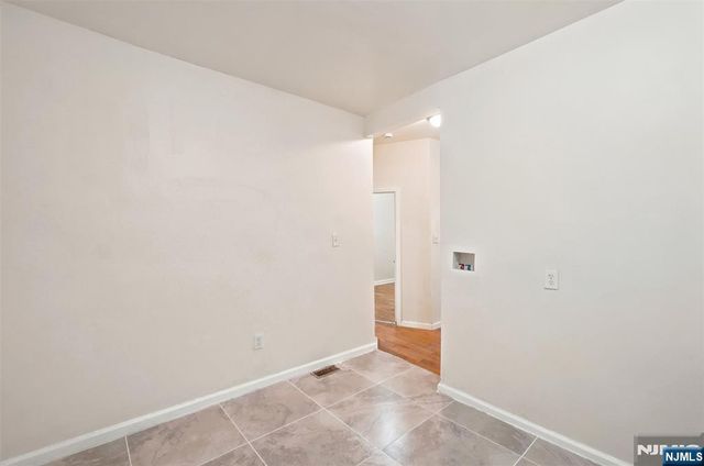 491 17th Street, Newark, NJ 07103