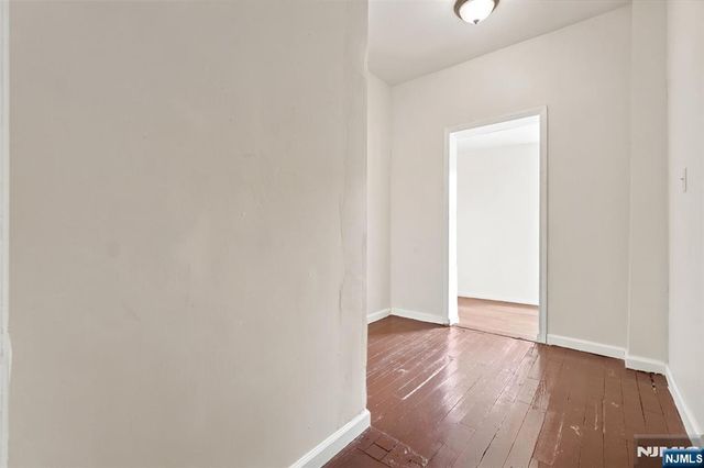 491 17th Street, Newark, NJ 07103