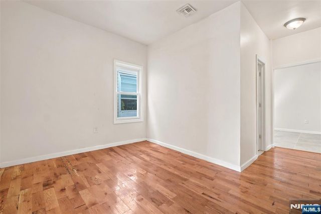 491 17th Street, Newark, NJ 07103