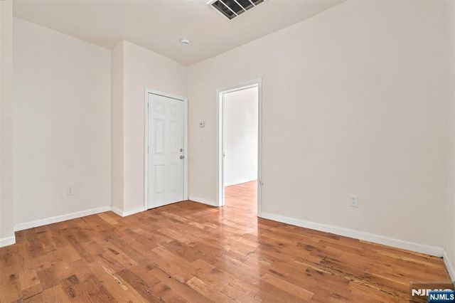 491 17th Street, Newark, NJ 07103