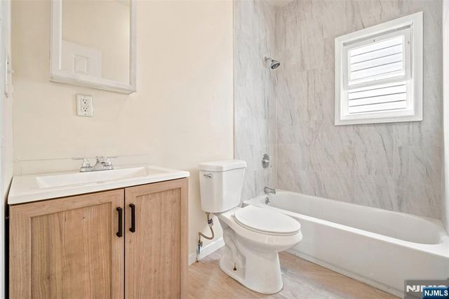 491 17th Street, Newark, NJ 07103