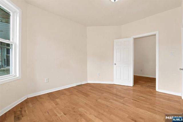 491 17th Street, Newark, NJ 07103