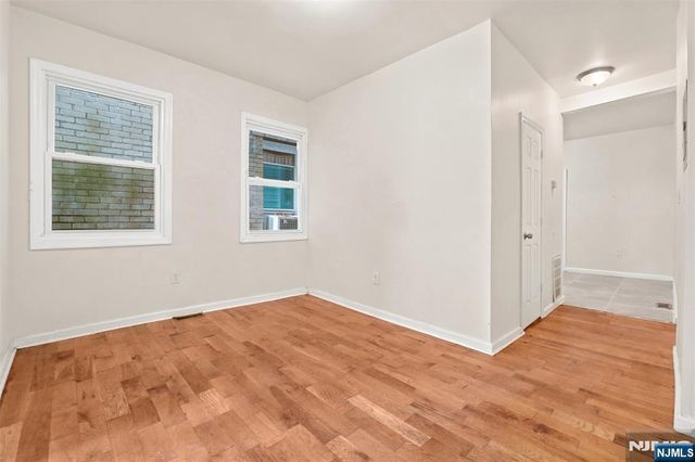 491 17th Street, Newark, NJ 07103