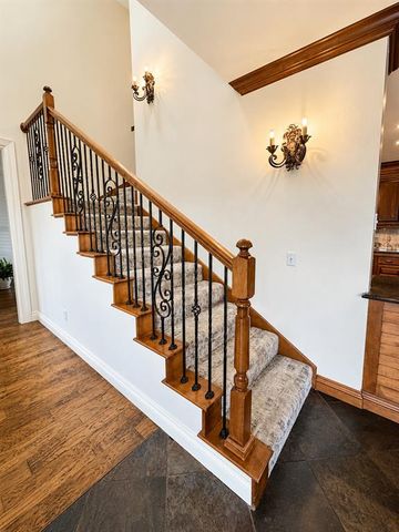 919 Stone Creek Boulevard, Yukon, OK 73099