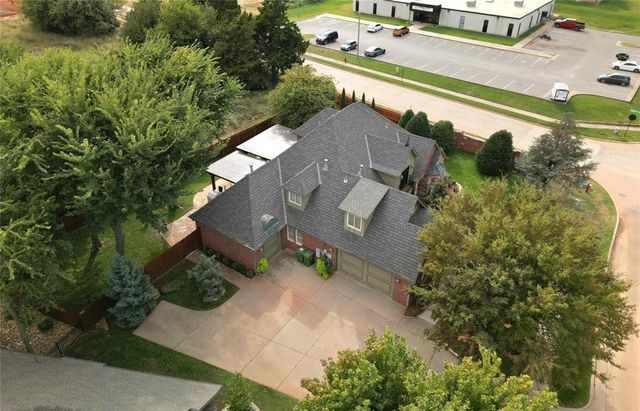 919 Stone Creek Boulevard, Yukon, OK 73099